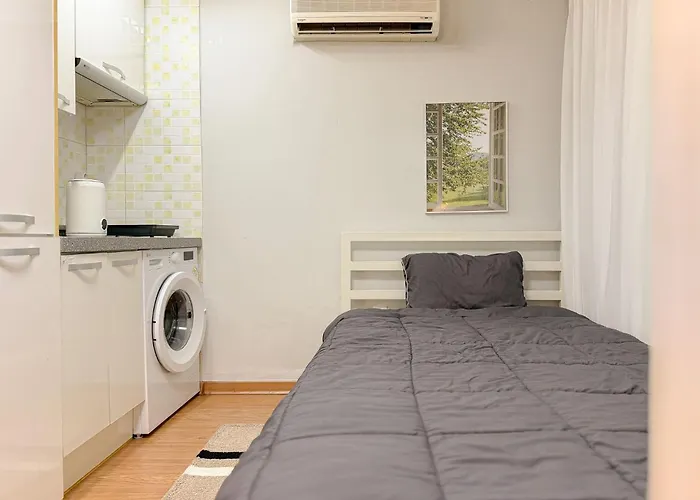 31hongdae Station Area, Yeonnam, Hongdae Street, 15 Minutes From Itaewon, Single Accommodation, Fully Furnished Seoul